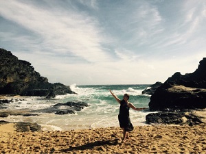 谷本より子 ハワイ 浜辺 海にて