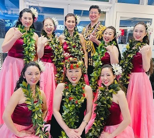 西新宿 ハワイアンカフェ フラダンスステージ
